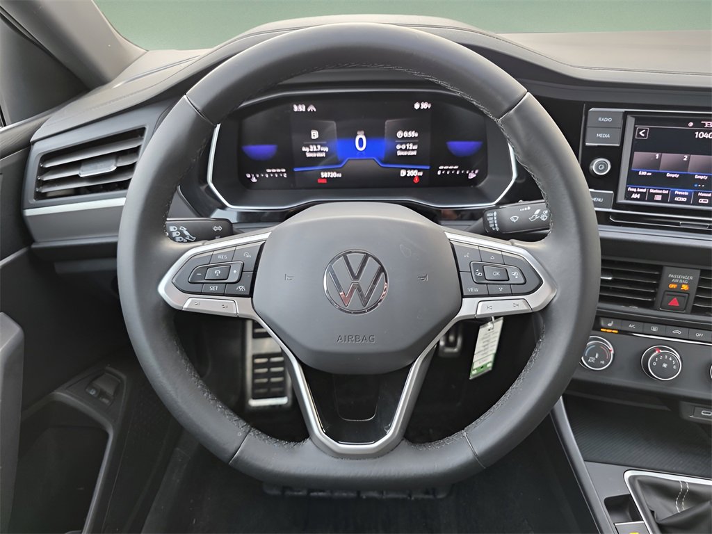 Used 2024 Volkswagen Jetta Sport image 22