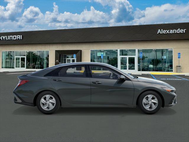 New 2026 Hyundai Elantra SE FWD image 7