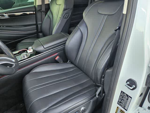 Used 2025 Genesis GV80 2.5T Standard AWD/4WD image 12