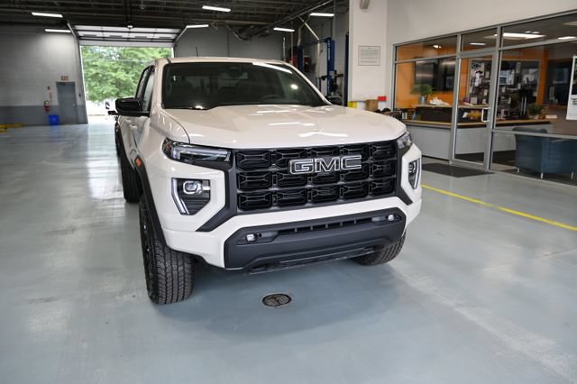 New 2026 GMC Canyon Elevation w/ Convenience Package AWD/4WD image 3