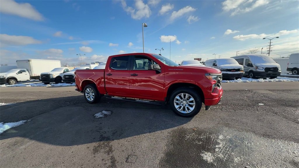 Used 2022 Chevrolet Silverado 1500 Custom image 9