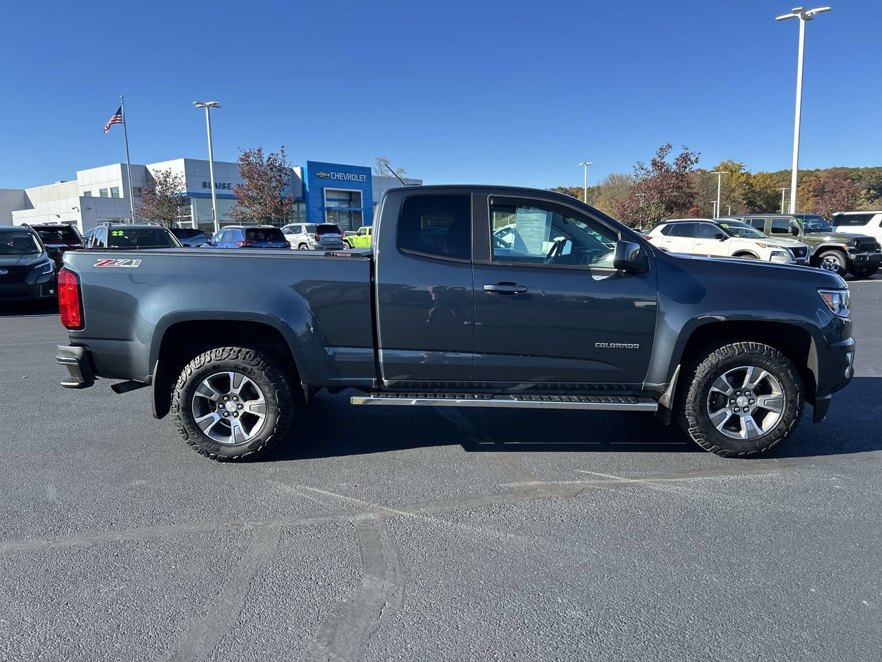 Used 2019 Chevrolet Colorado Z71 AWD/4WD image 8