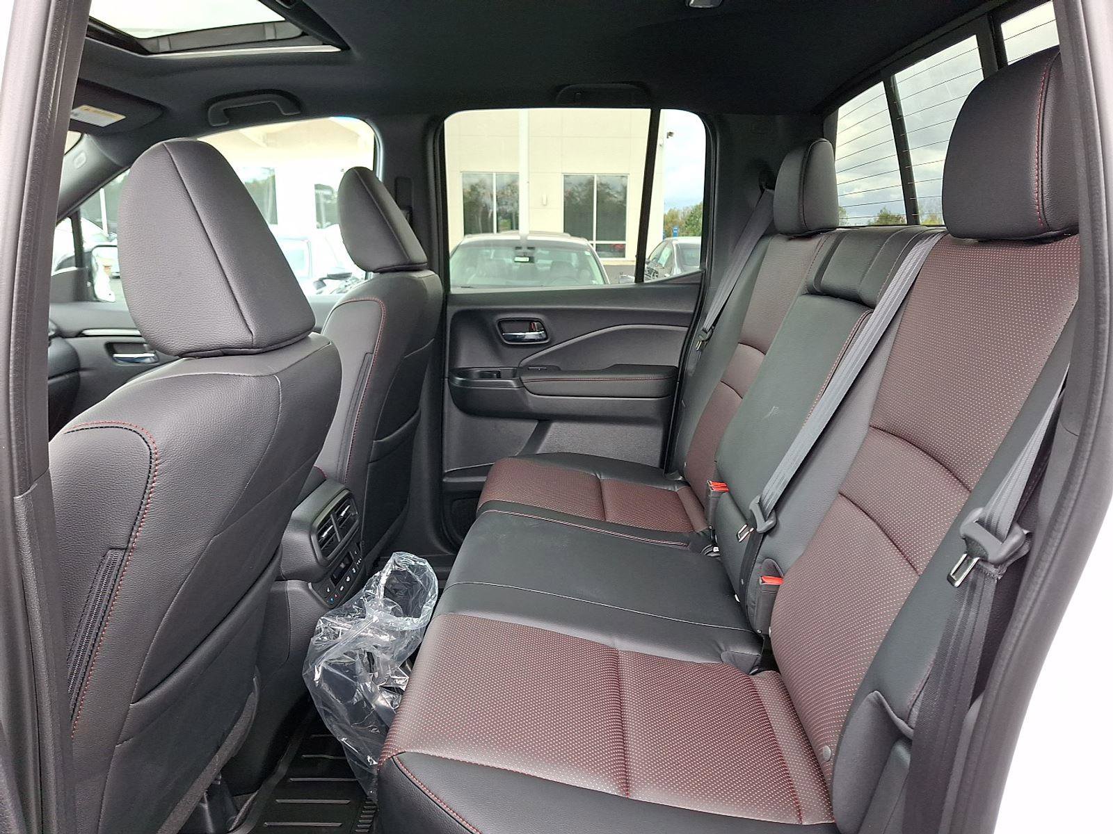 New 2026 Honda Ridgeline Black Edition image 6