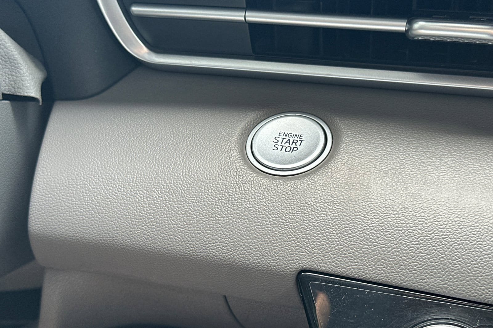 Used 2021 Hyundai Elantra SEL FWD image 21