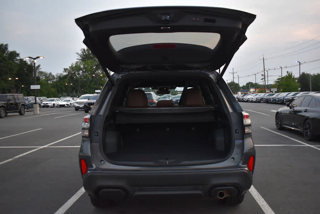 Used 2025 Subaru Forester Touring AWD/4WD image 10