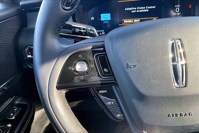 Used 2024 Lincoln Corsair Premiere image 18