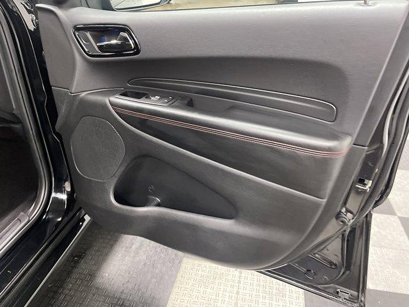 Used 2025 Dodge Durango GT AWD/4WD image 18