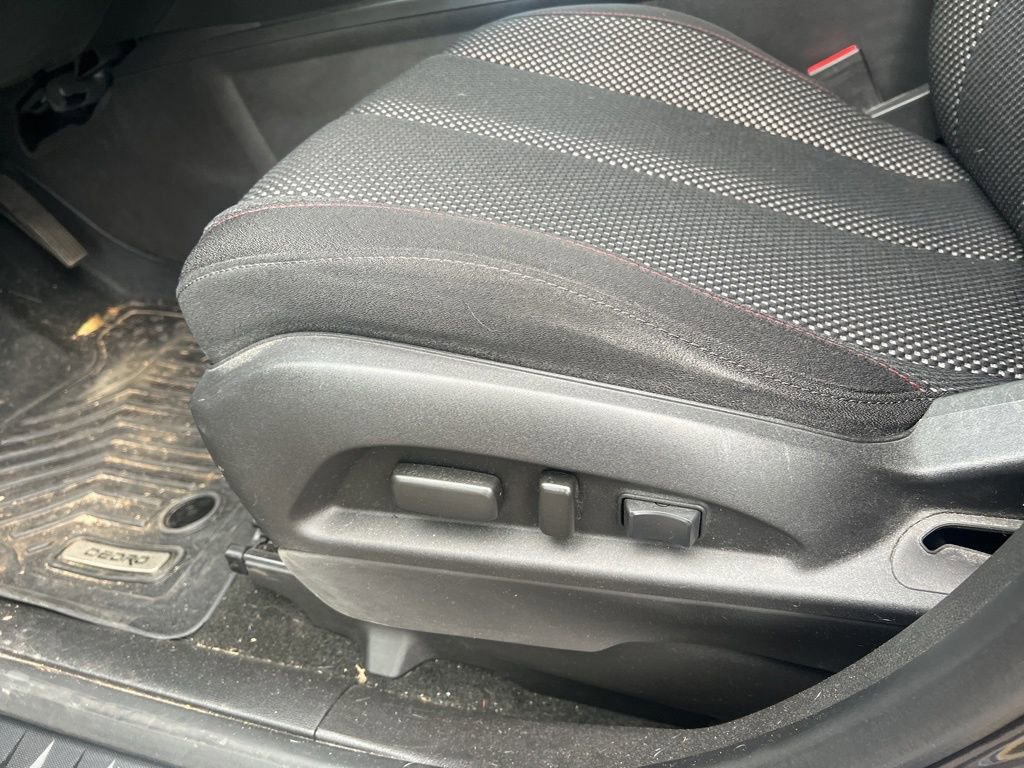 Used 2014 Chevrolet Equinox LT w/ Driver Convenience Package image 26