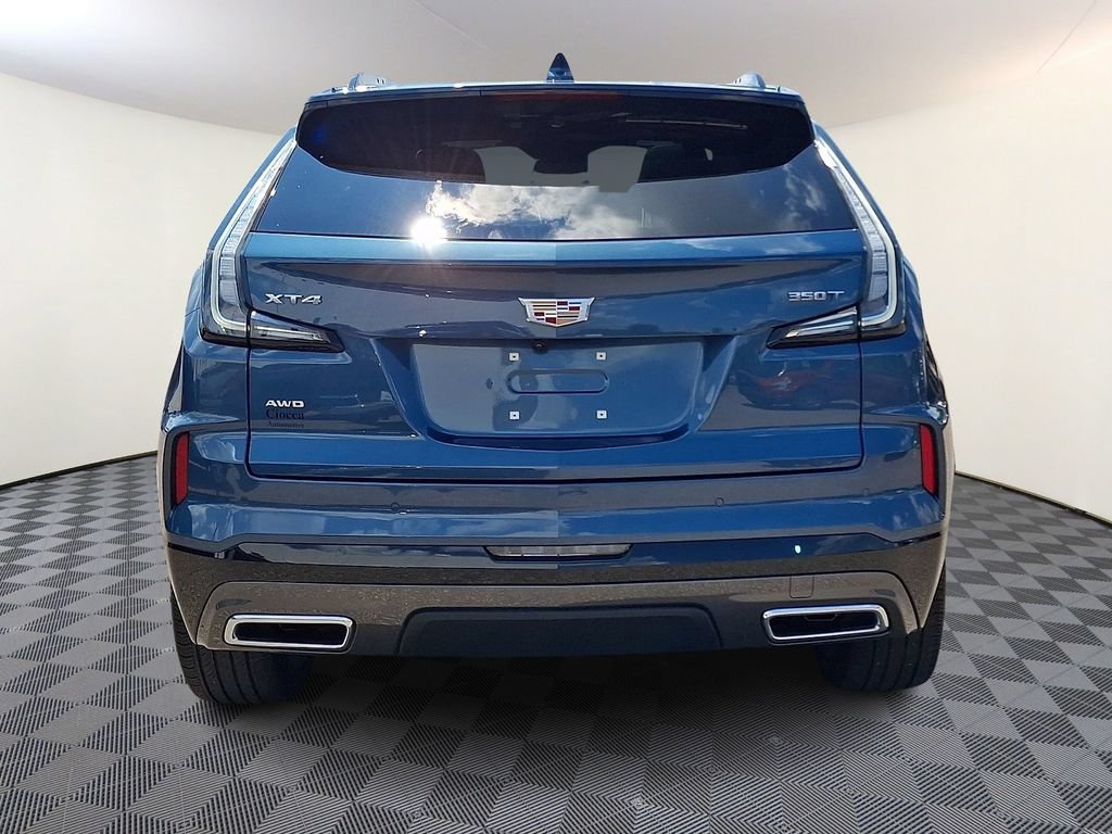 Used 2024 Cadillac XT4 Sport w/ Cold Weather Package AWD/4WD image 5