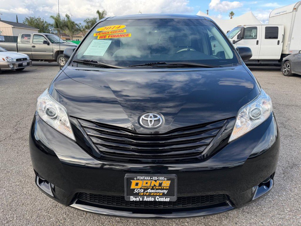 Used 2014 Toyota Sienna L image 13
