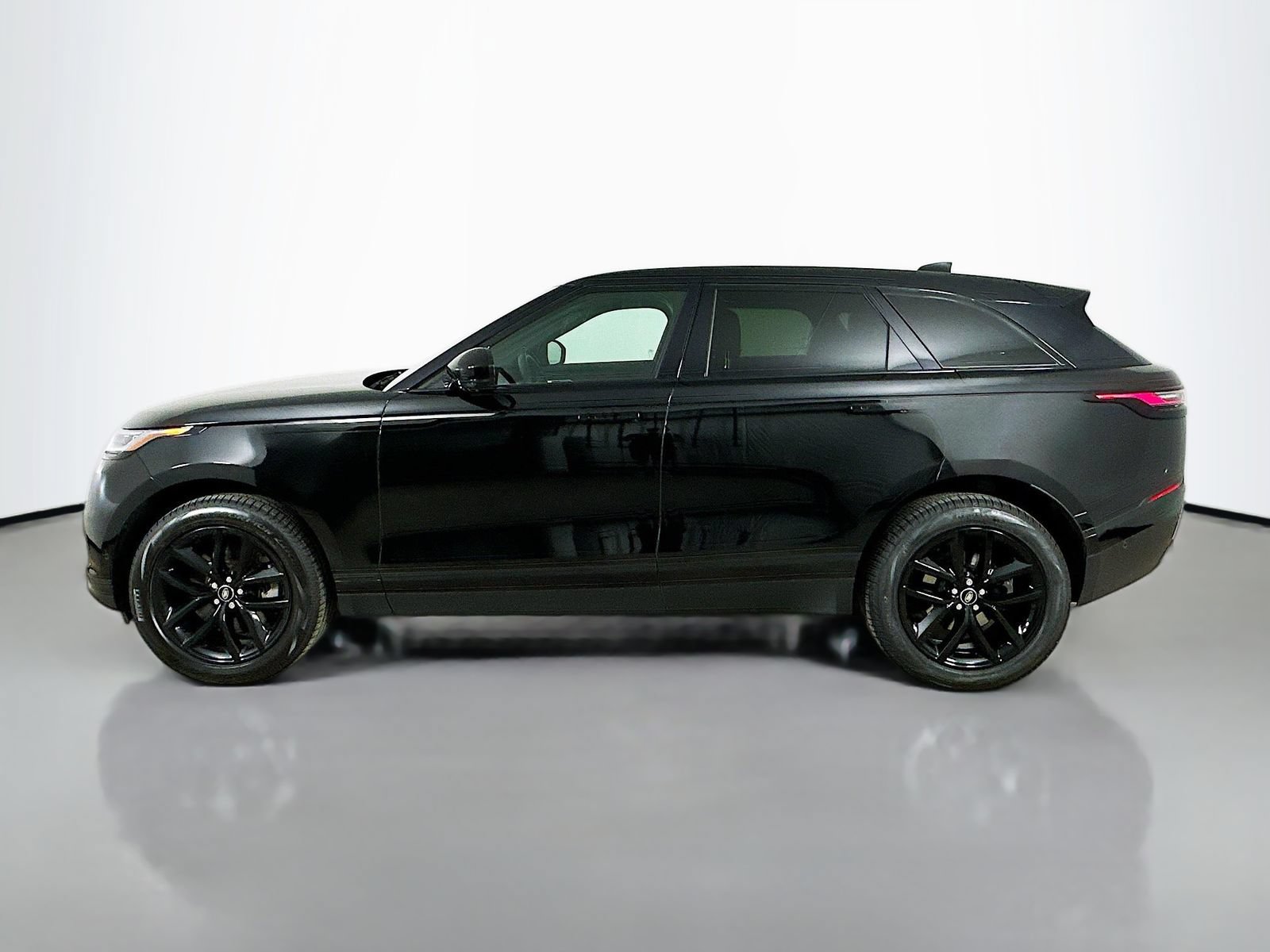 Used 2026 Land Rover Range Rover Velar S AWD/4WD image 8