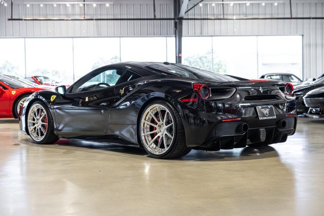 Used 2019 Ferrari 488 GTB RWD image 4