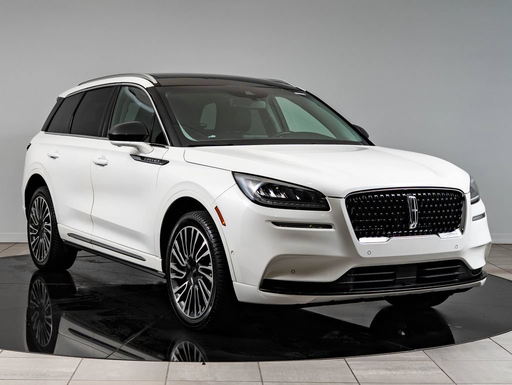 Used 2022 Lincoln Corsair AWD w/ Premium Package image 12