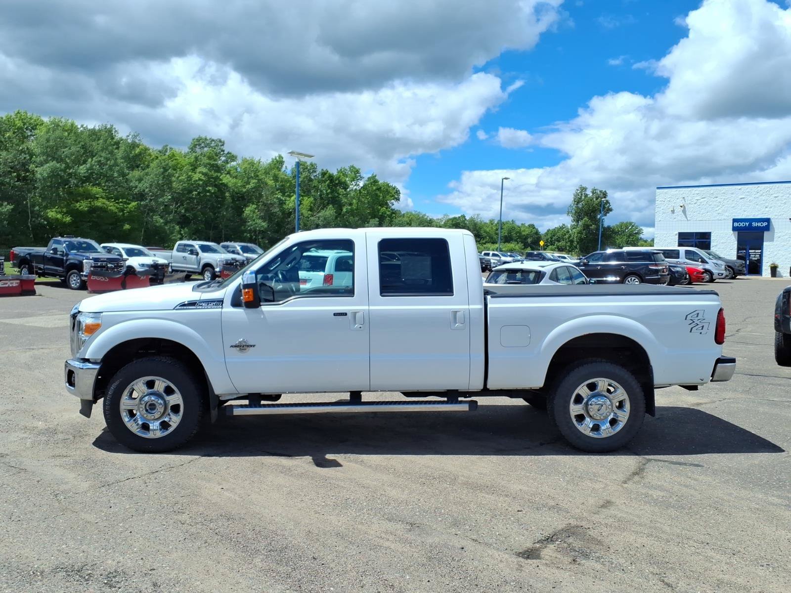 Used 2014 Ford F350 Lariat w/ Chrome Package AWD/4WD video 2
