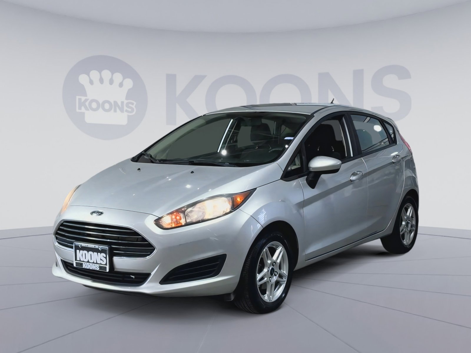 Used 2017 Ford Fiesta SE image 5
