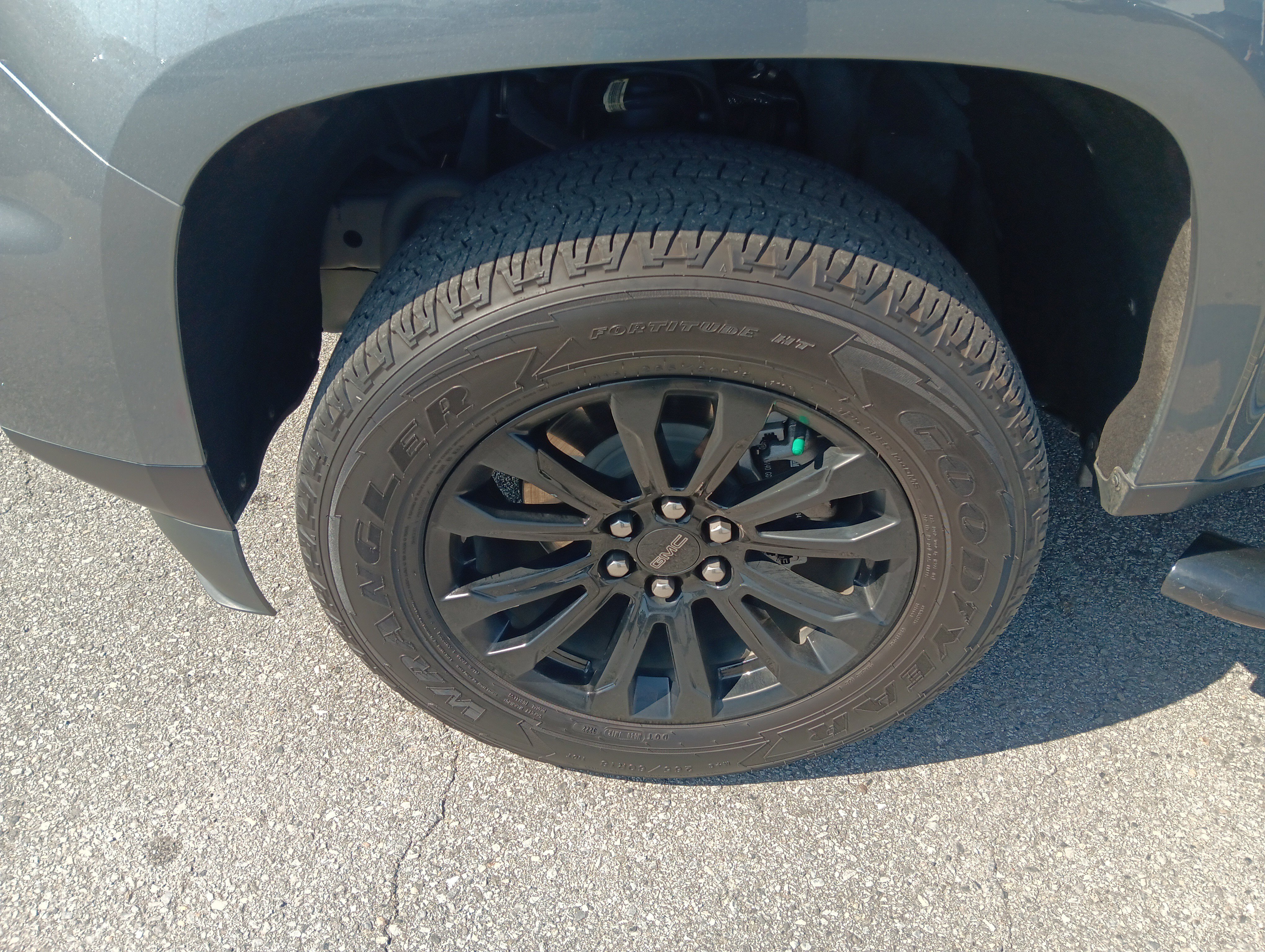 Used 2022 GMC Canyon Elevation w/ Trailering Package image 2