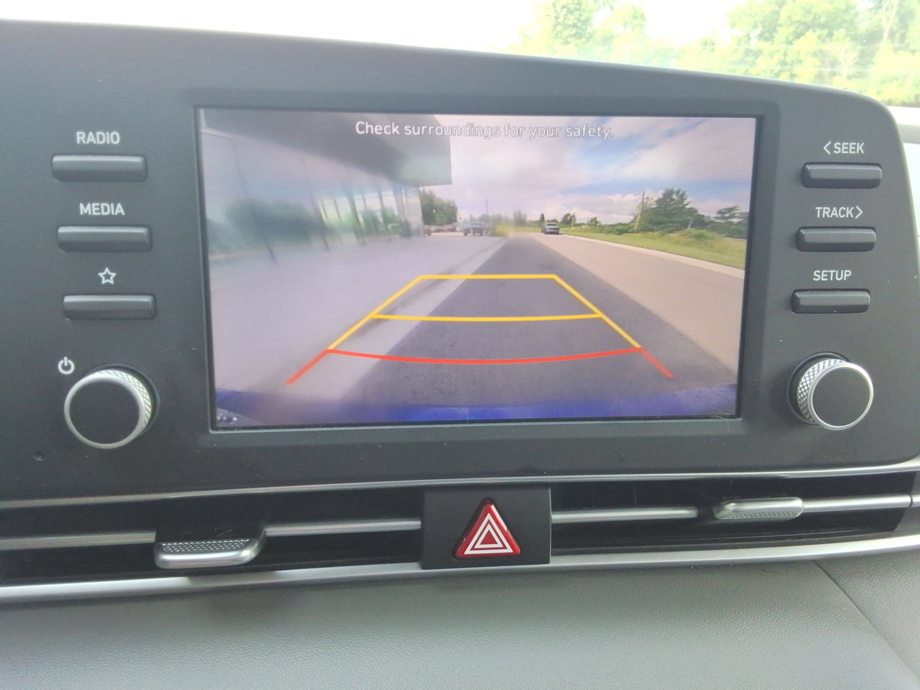 Used 2021 Hyundai Elantra SE FWD image 16