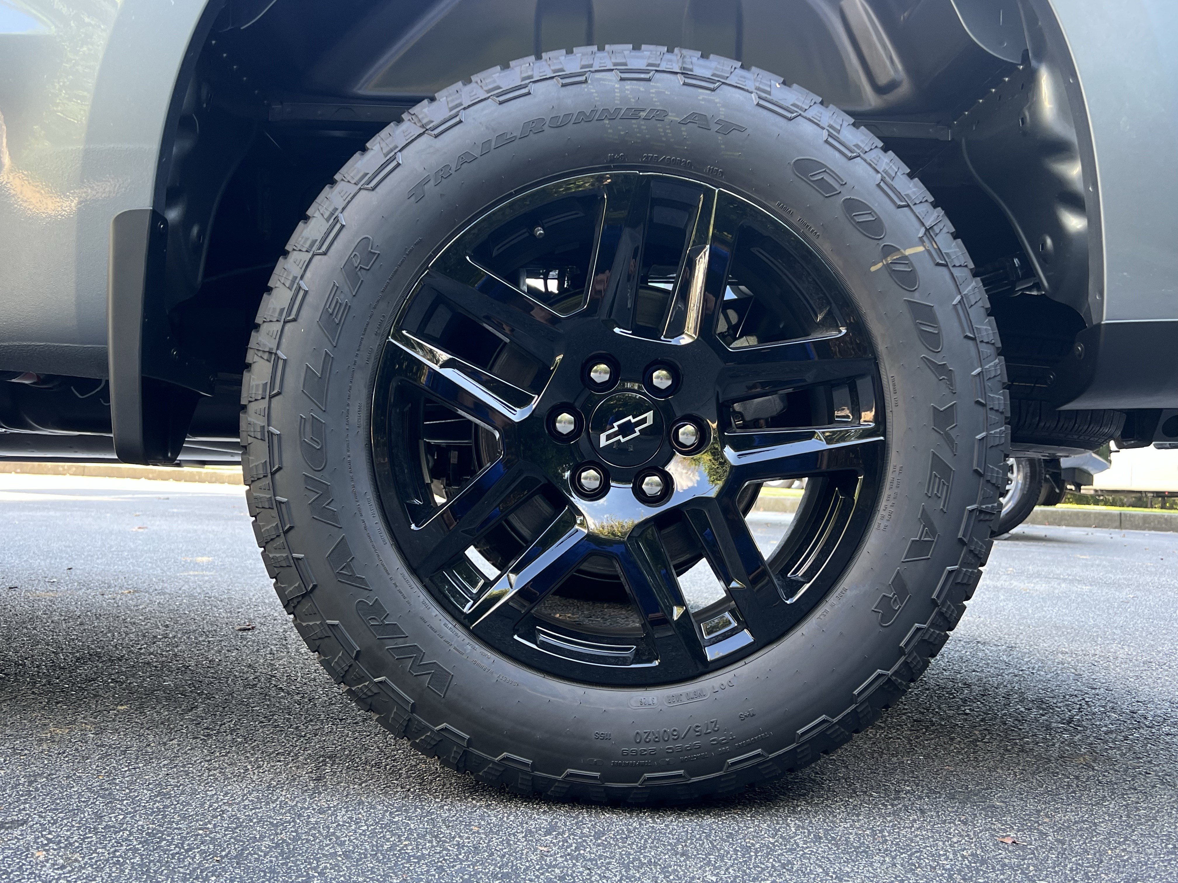 New 2026 Chevrolet Silverado 1500 Custom w/ Turbomax Blackout Package AWD/4WD image 13