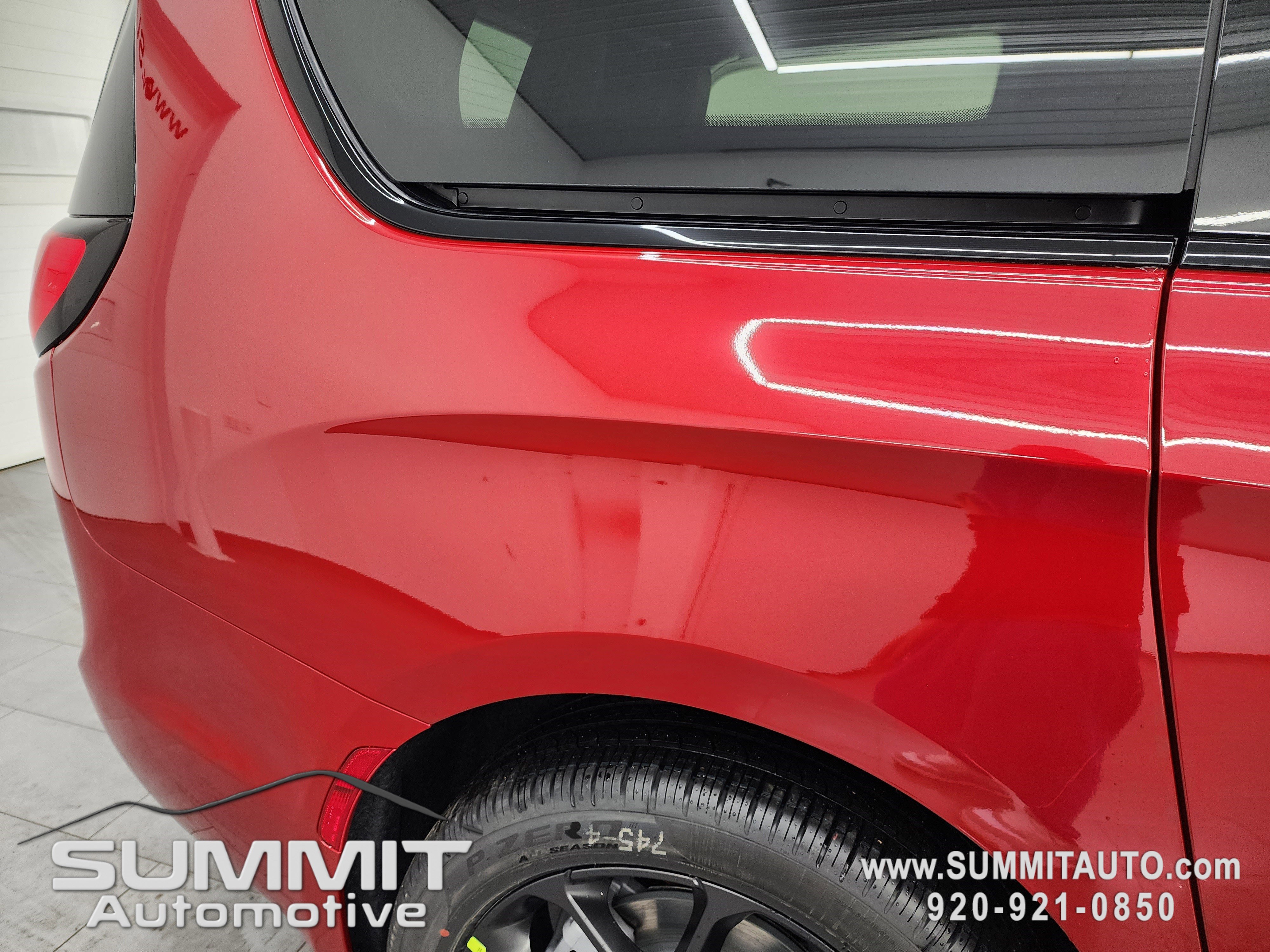 New 2026 Chrysler Pacifica Limited w/ S Appearance Package image 29