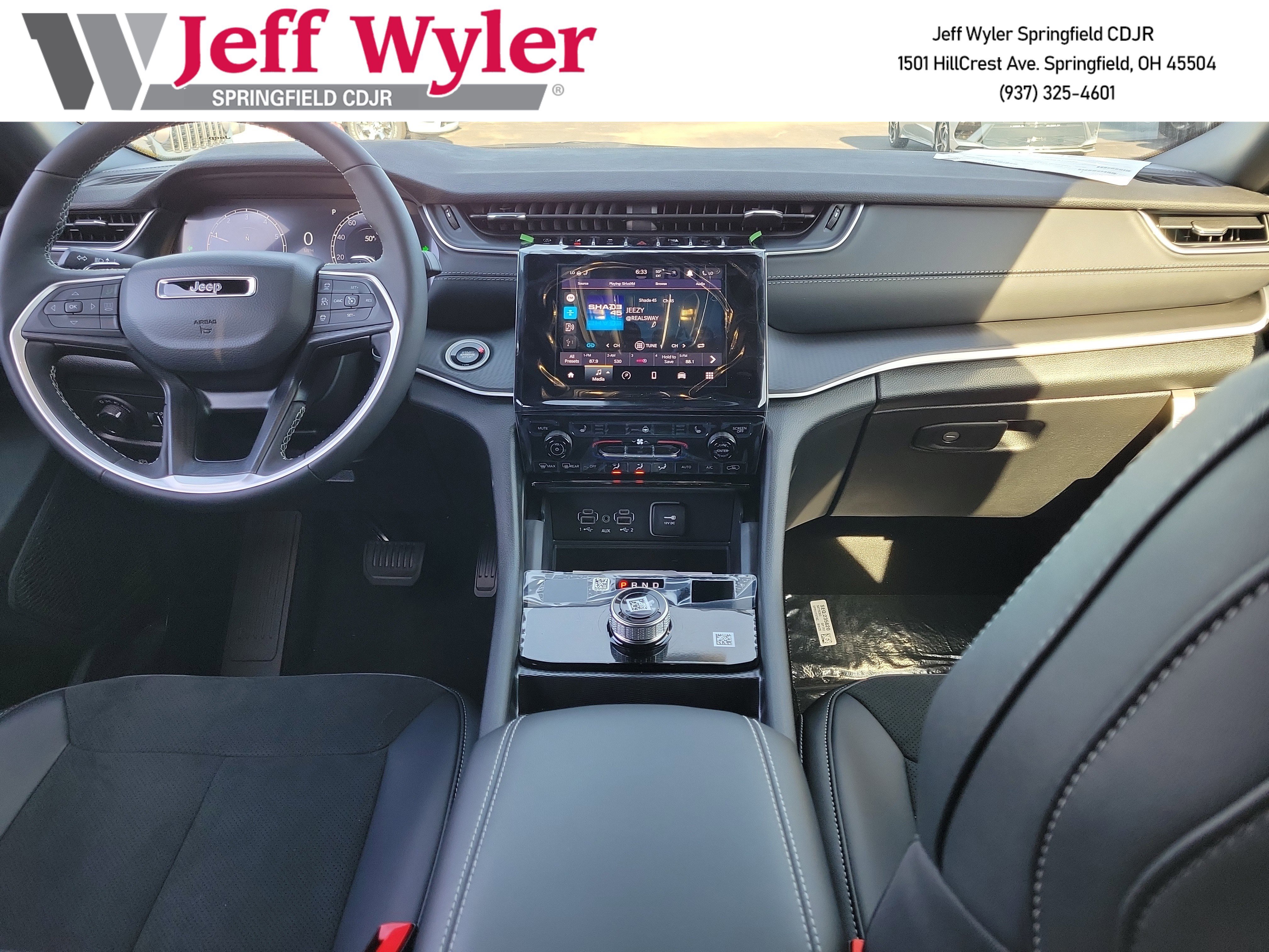 New 2025 Jeep Grand Cherokee L Altitude image 7