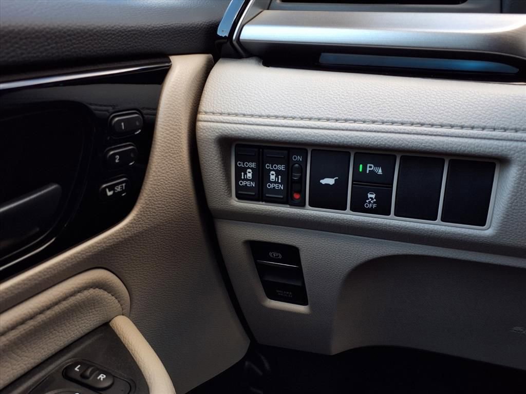 New 2026 Honda Odyssey Touring image 22