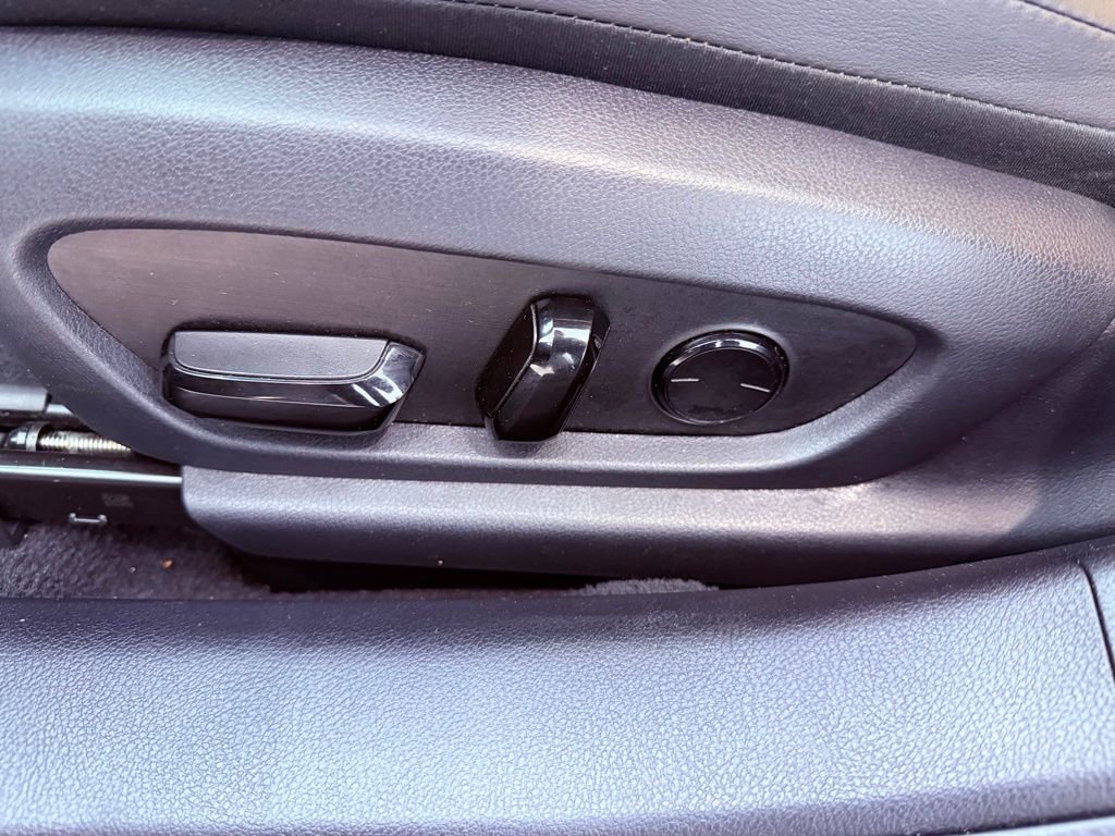 Certified 2024 Lexus ES 350 w/ Premium Package image 18