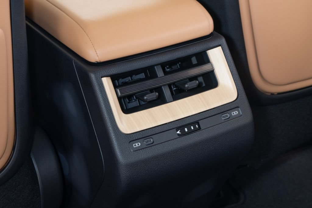 New 2026 Lexus ES 350e FWD image 20
