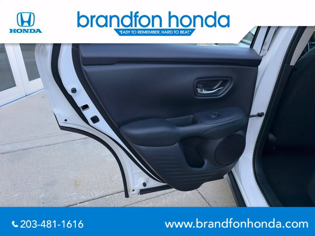 Used 2024 Honda HR-V LX image 10