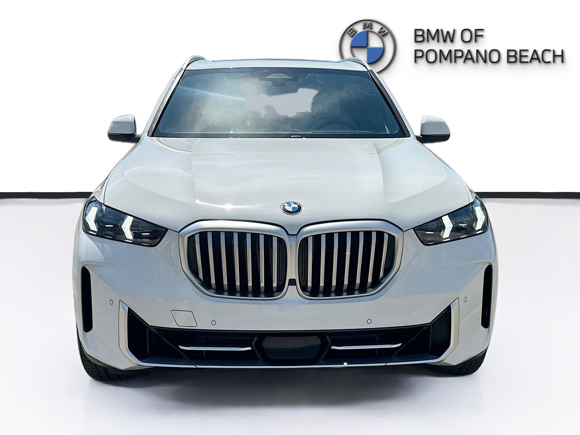 Used 2024 BMW X5 sDrive40i w/ Parking Assistance Package image 2