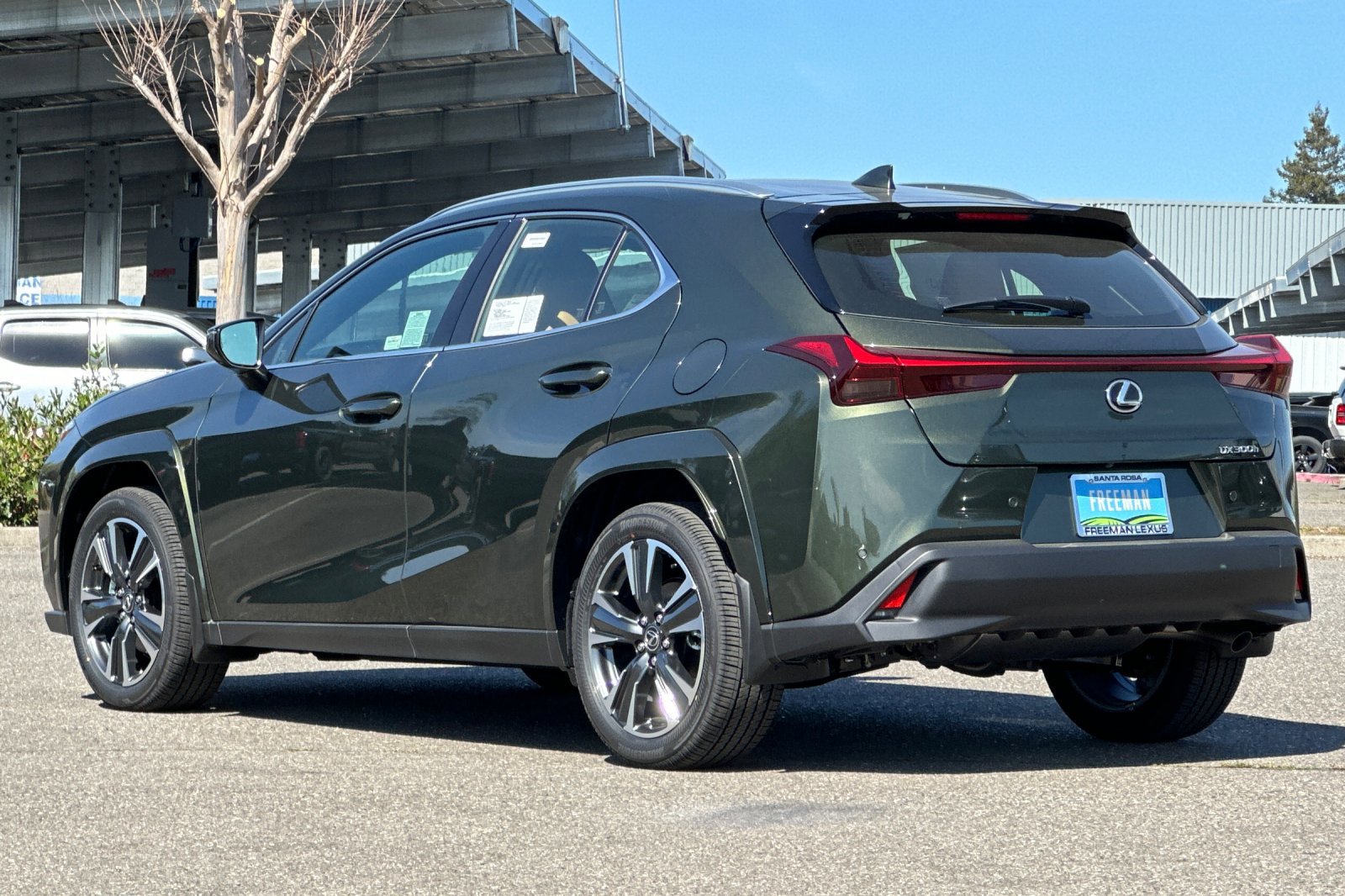 New 2026 Lexus UX 300h FWD image 6