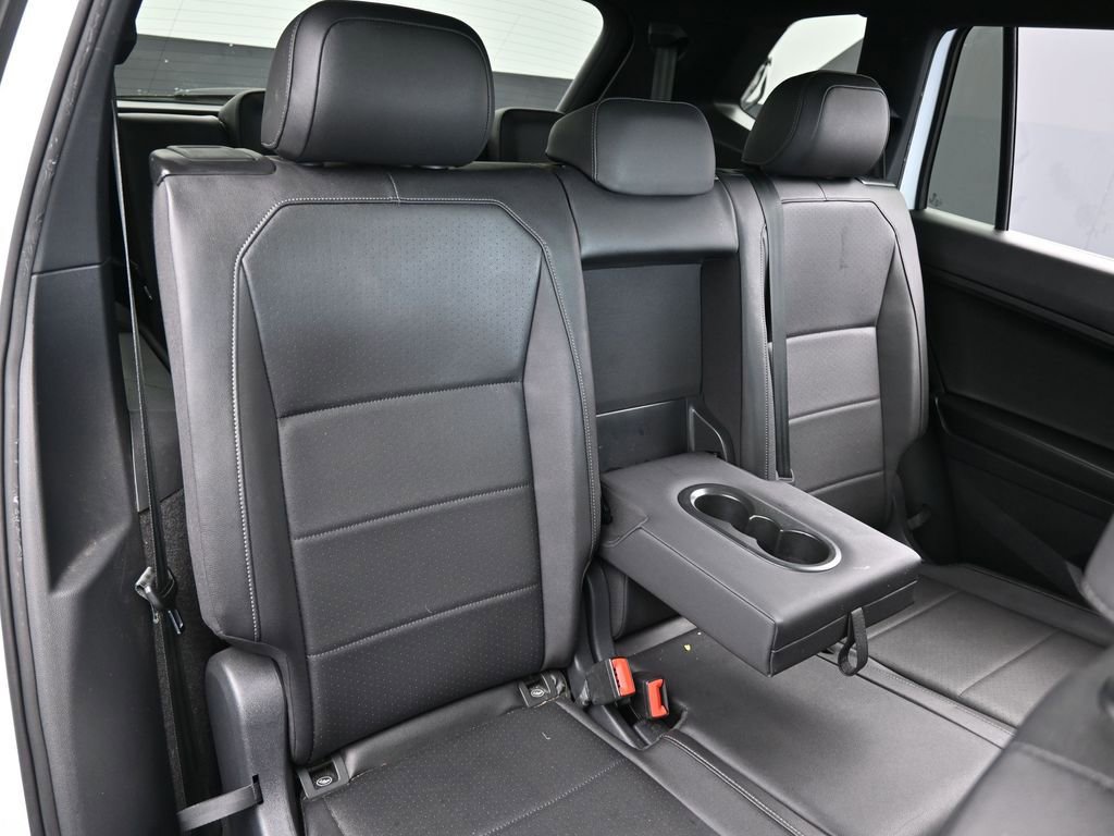 Used 2020 Volkswagen Tiguan SE R-Line image 39