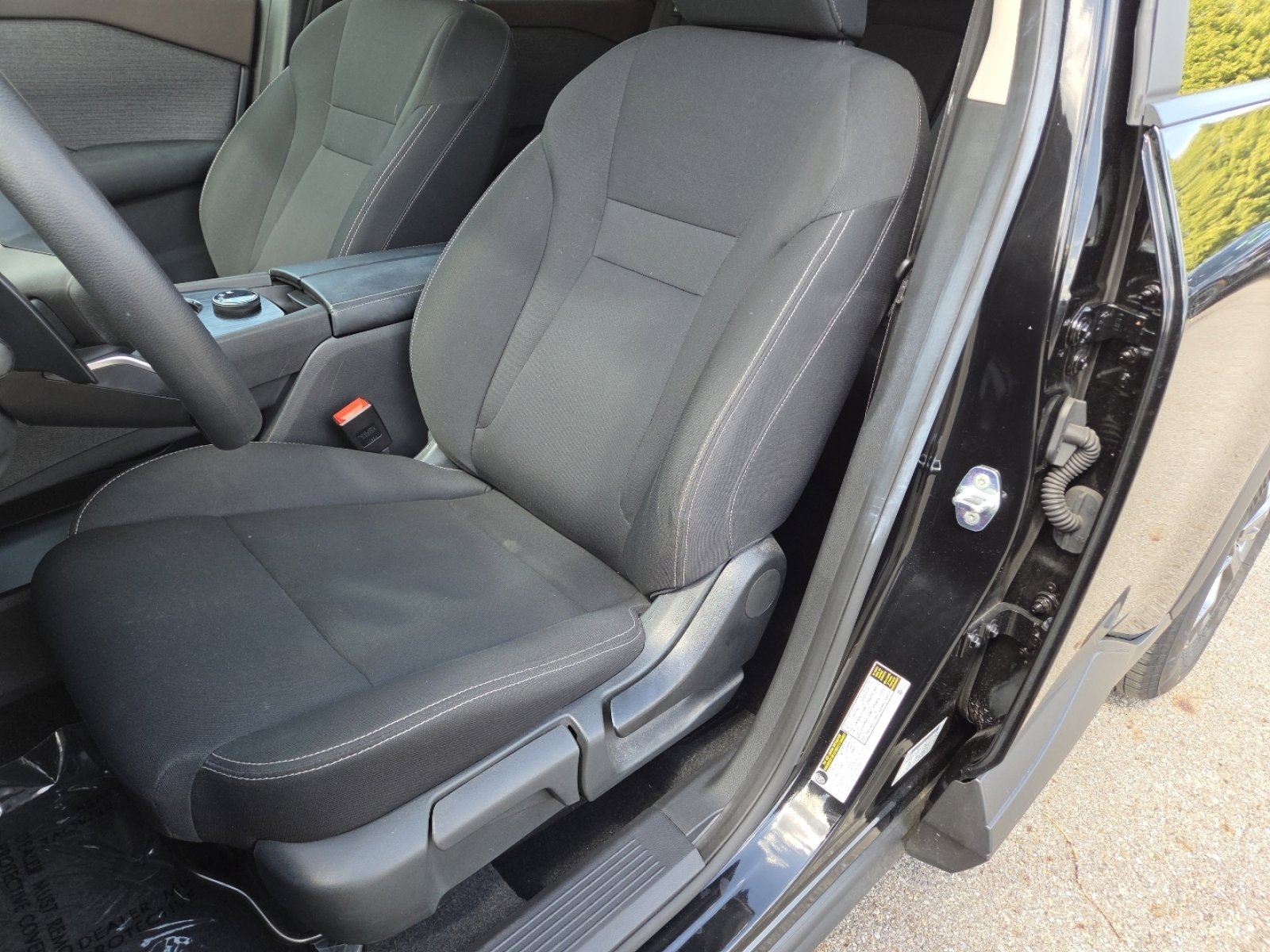 Used 2023 Nissan Rogue S AWD/4WD image 21