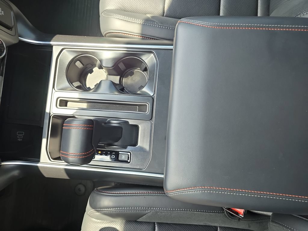 Used 2025 Ford F150 Raptor AWD/4WD image 26