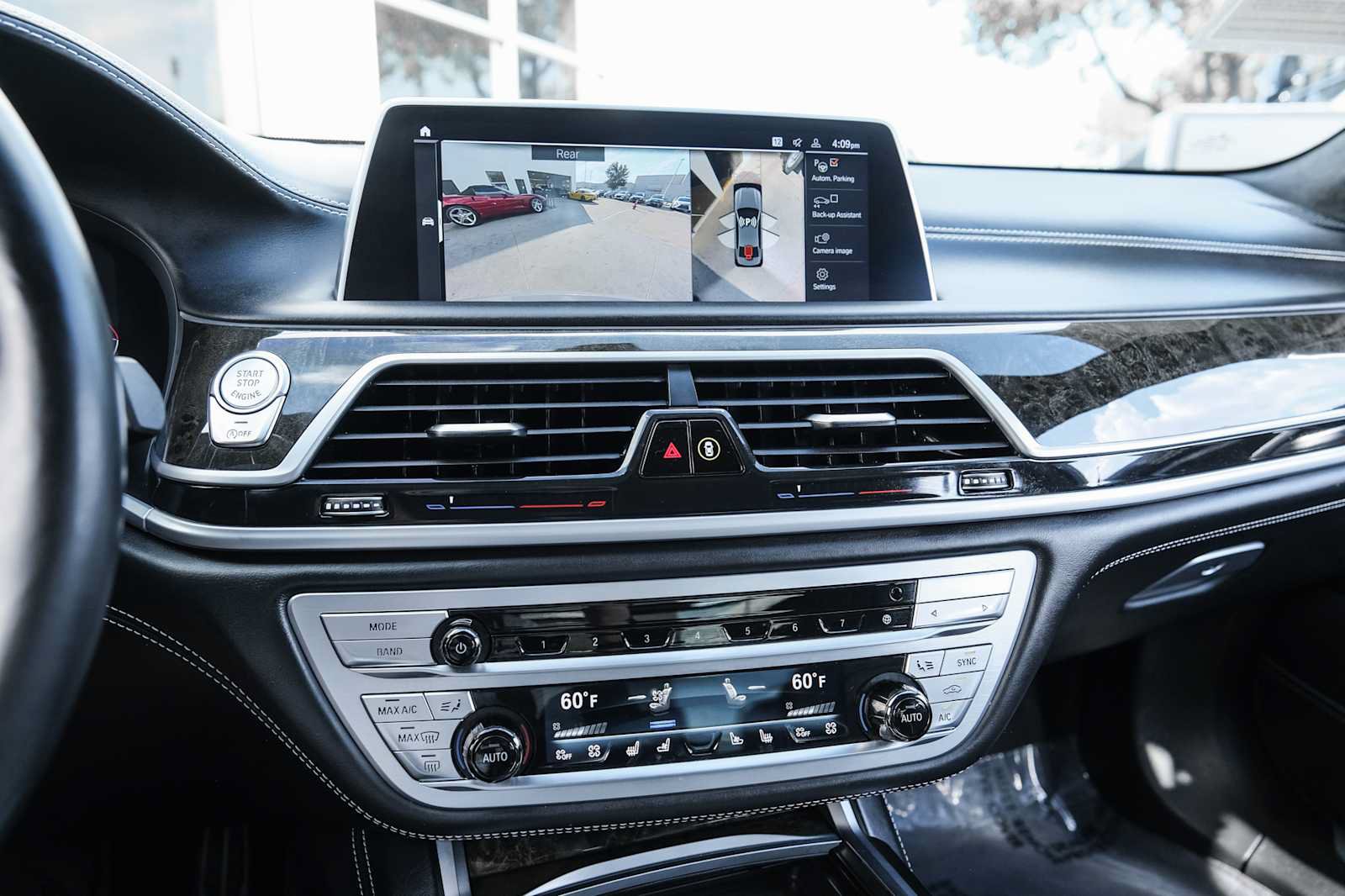 Used 2022 BMW M760i xDrive w/ Luxury Rear Seating Package AWD/4WD image 50