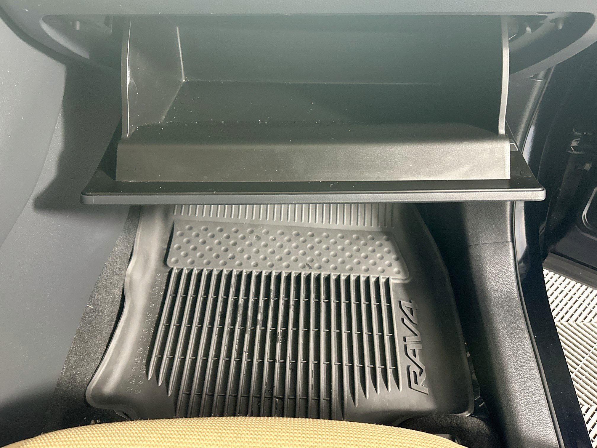 Certified 2023 Toyota RAV4 LE AWD/4WD image 31