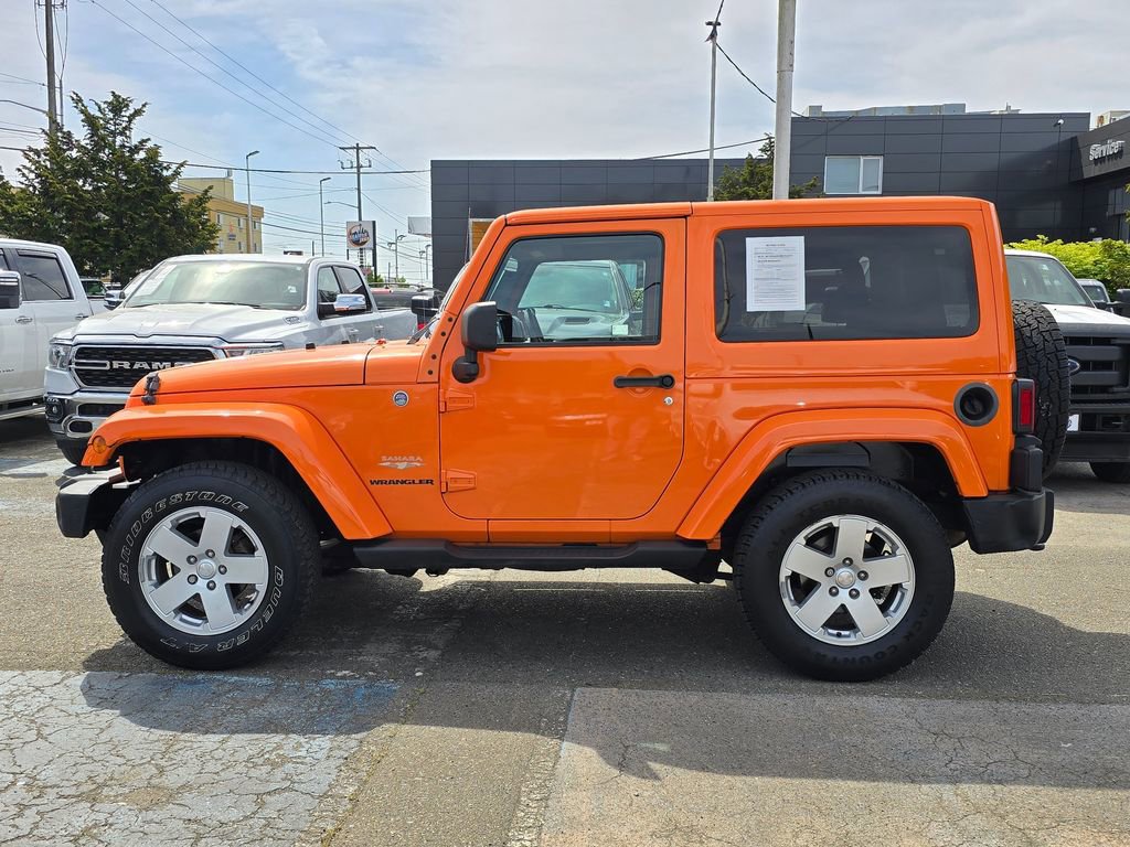 Used 2012 Jeep Wrangler Sahara w/ Dual Top Group AWD/4WD image 3