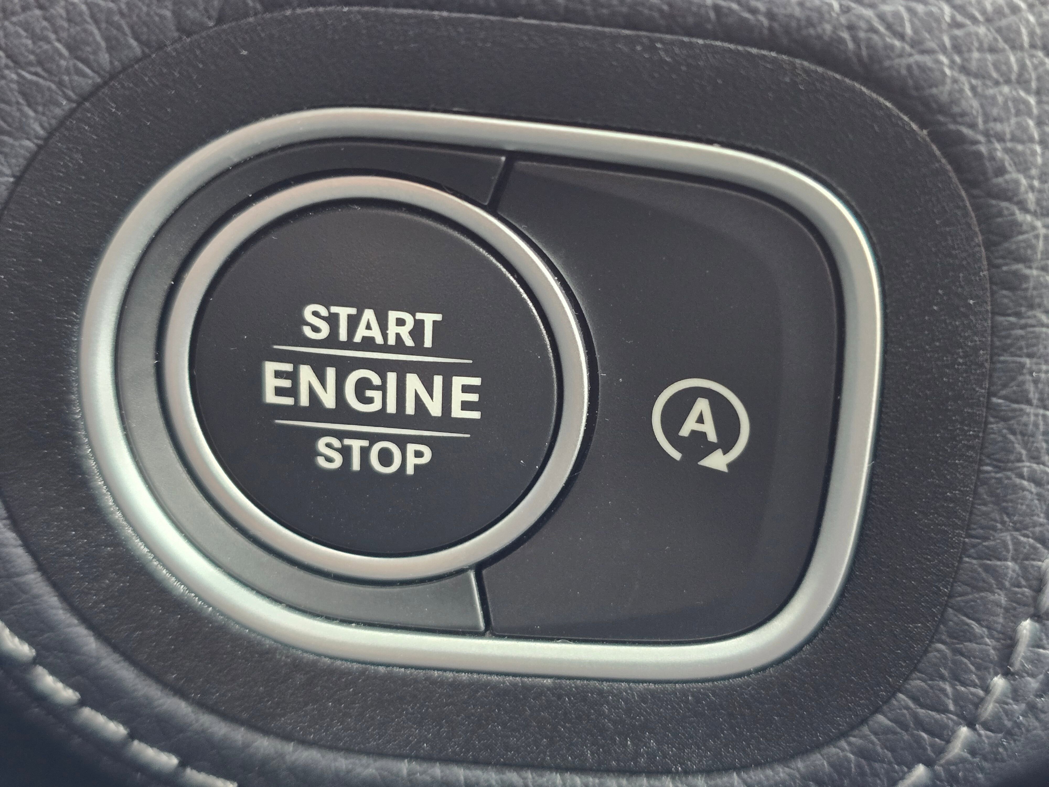 Used 2024 Mercedes-Benz GLE 350 4MATIC image 49