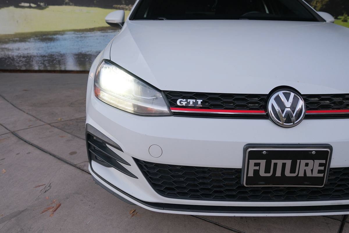Used 2018 Volkswagen GTI S FWD image 39