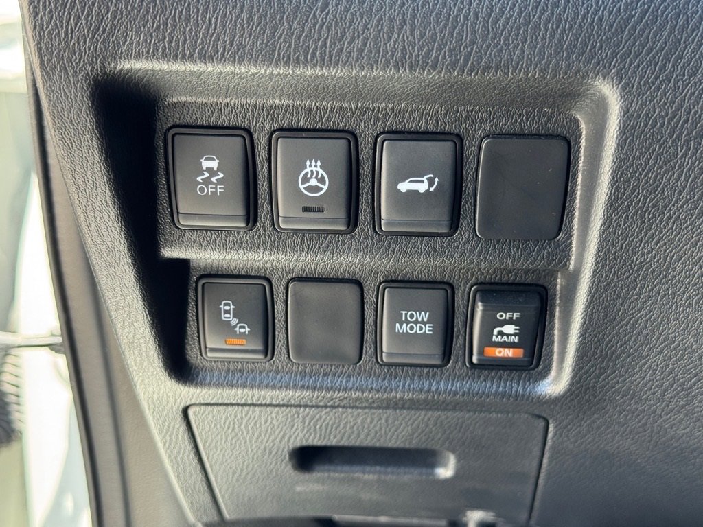 Used 2020 Nissan Pathfinder SL image 23