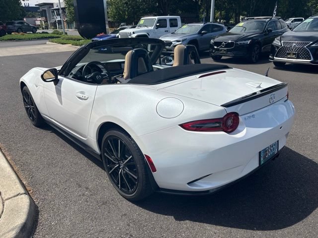 Used 2025 MAZDA MX-5 Miata Grand Touring w/ Appearance Package RWD image 12