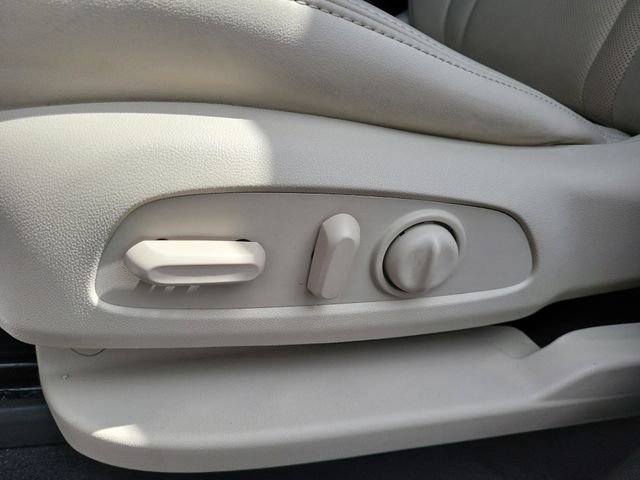 Used 2022 Buick Enclave Essence w/ Experience Buick Package image 11