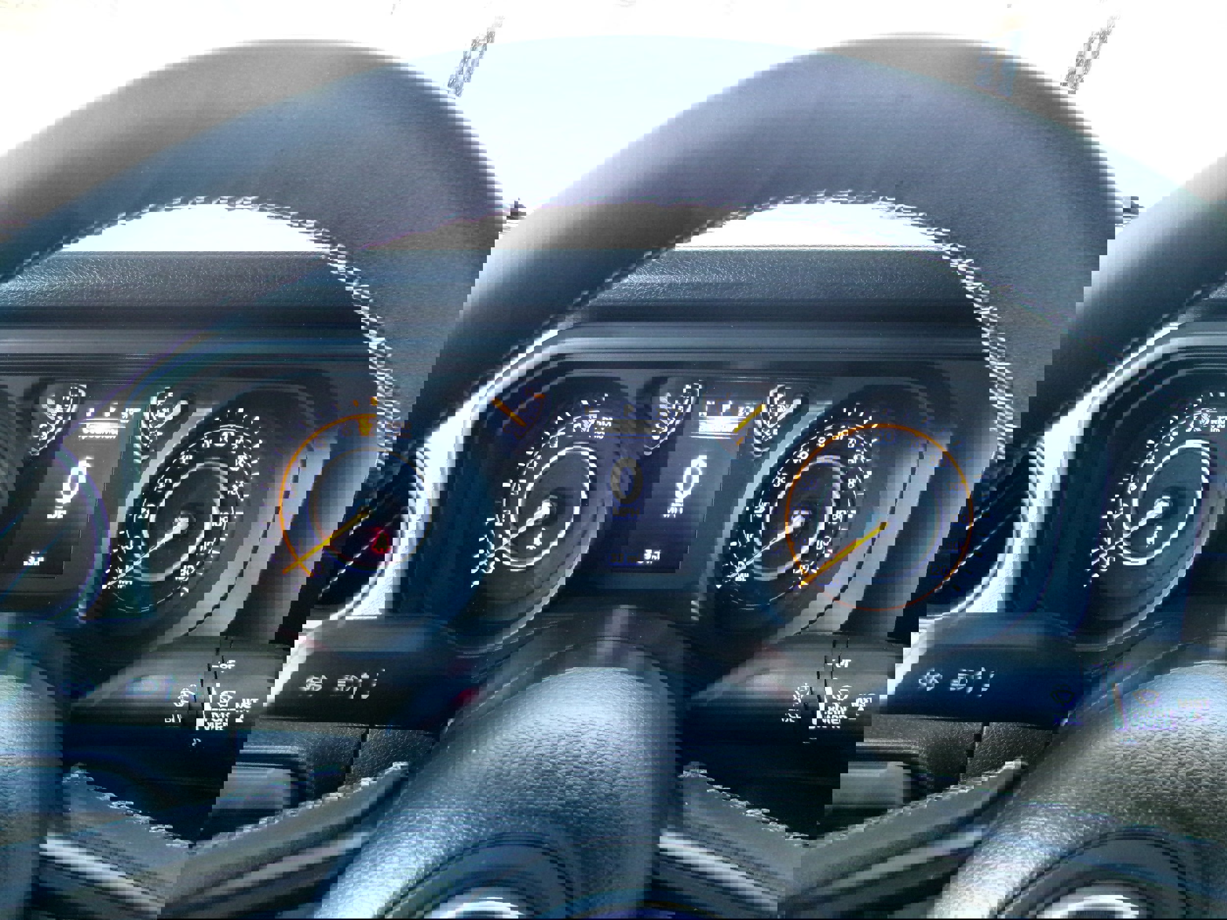 New 2025 Jeep Gladiator Sport image 6