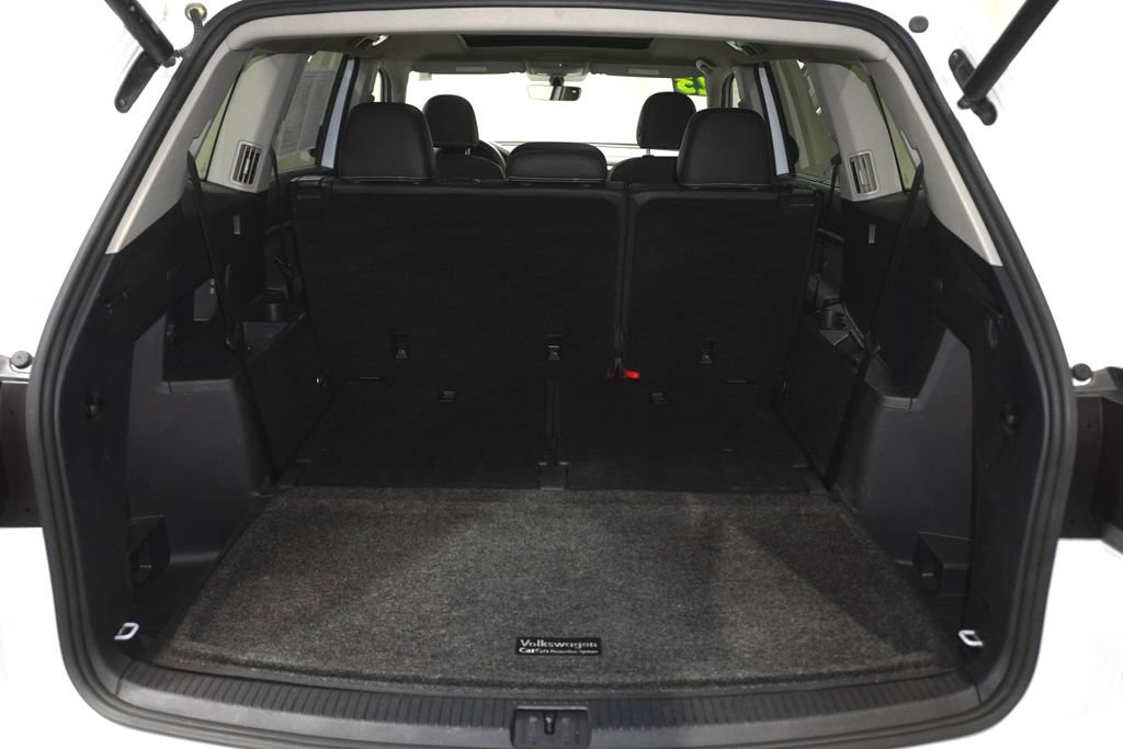 Used 2023 Volkswagen Atlas SE w/ Panoramic Sunroof Package AWD/4WD image 6