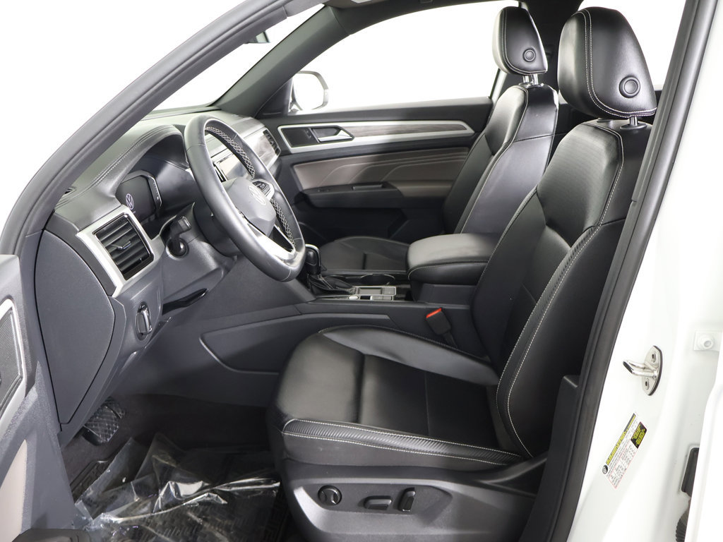Used 2022 Volkswagen Atlas Cross Sport SE FWD image 29
