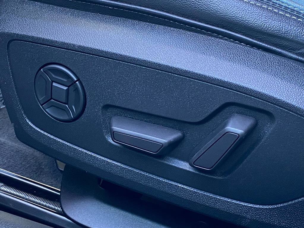 Used 2023 Audi A6 2.0T Premium w/ Convenience Package image 12