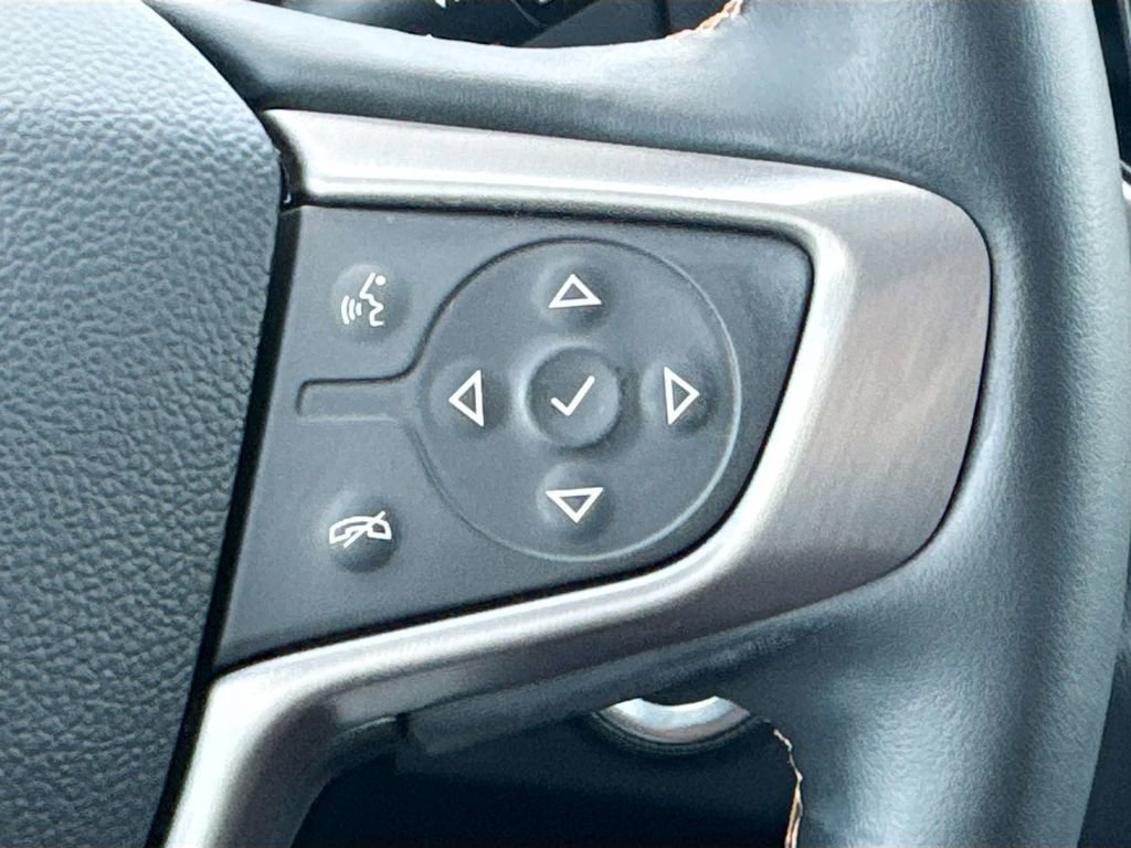 Used 2023 GMC Terrain AT4 w/ Infotainment Package II image 12