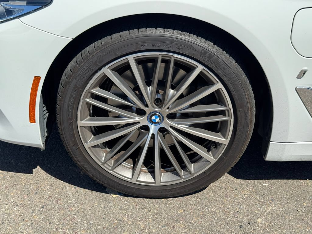 Used 2018 BMW 530e RWD image 5