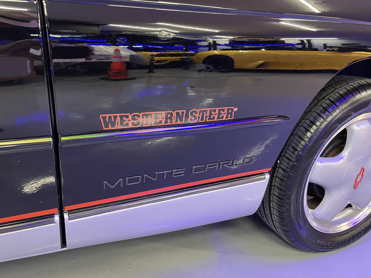 Used 1995 Chevrolet Monte Carlo Z34 FWD image 9