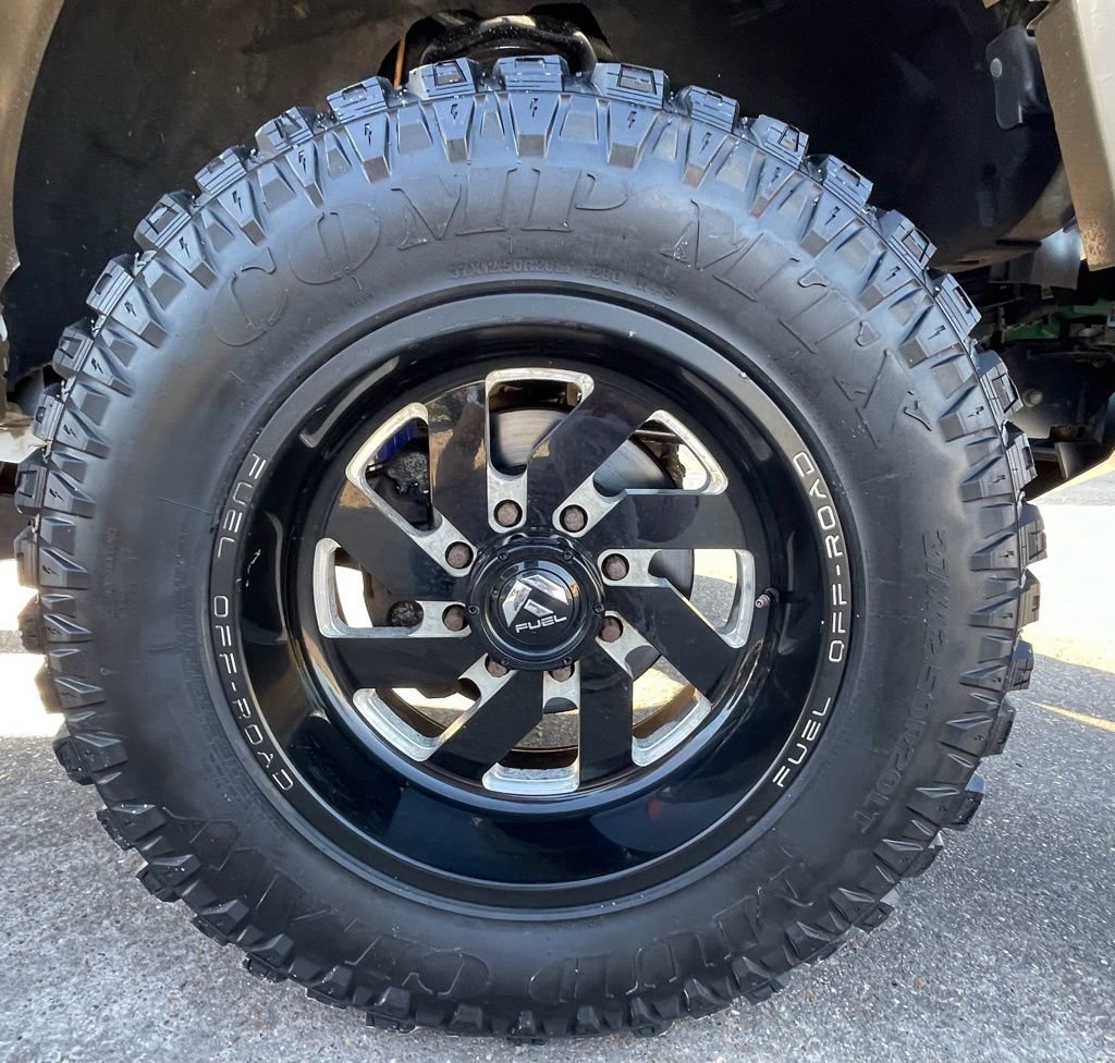 Used 2015 Ford F250 Platinum w/ FX4 Off-Road Package AWD/4WD image 14