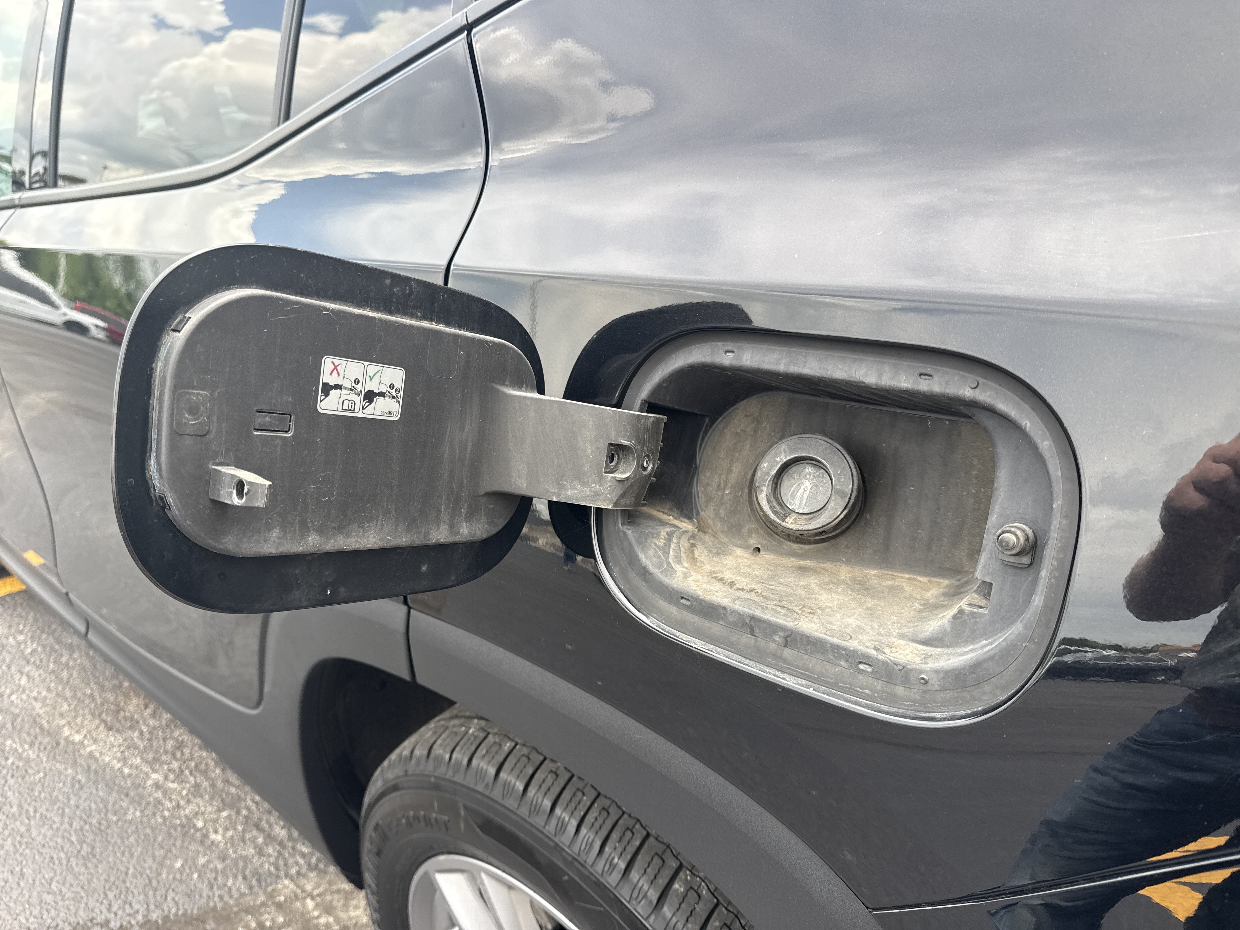Used 2024 GMC Terrain SLT FWD image 21
